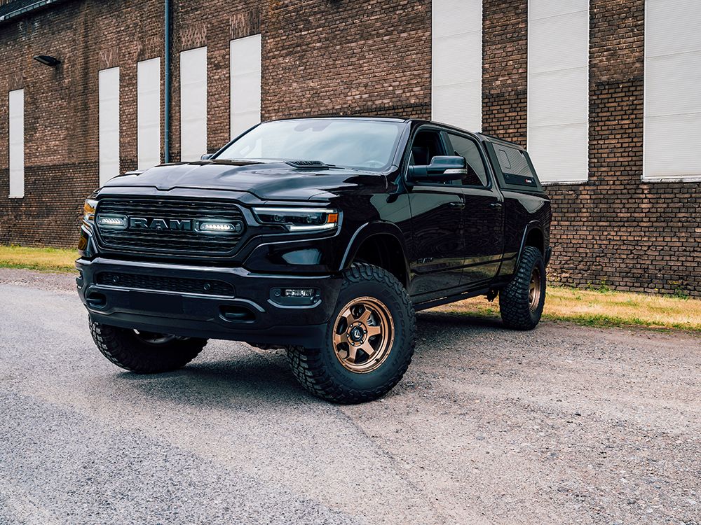 RAM 1500 - Limited (2019-2023) Kit de calandre